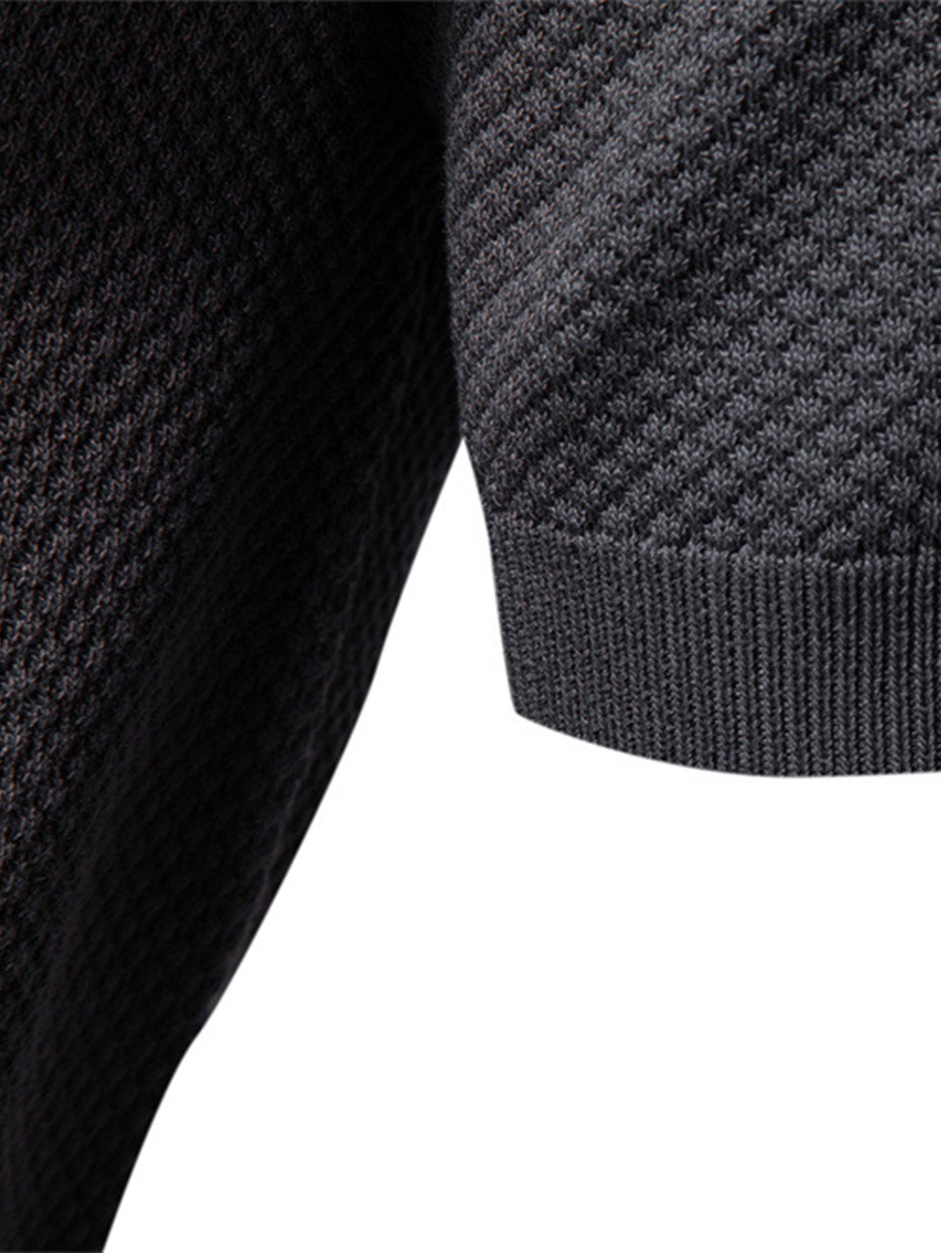 Polo de punto con textura de piña y cuello en V y pantalones cónicos de corte entallado