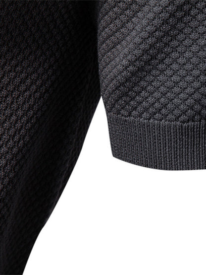 Polo de punto con textura de piña y cuello en V y pantalones cónicos de corte entallado