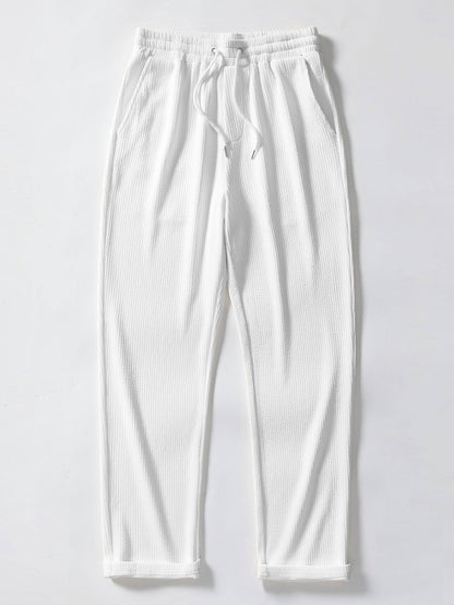 Polo de cuello cubano acanalado y pantalones rectos acanalados