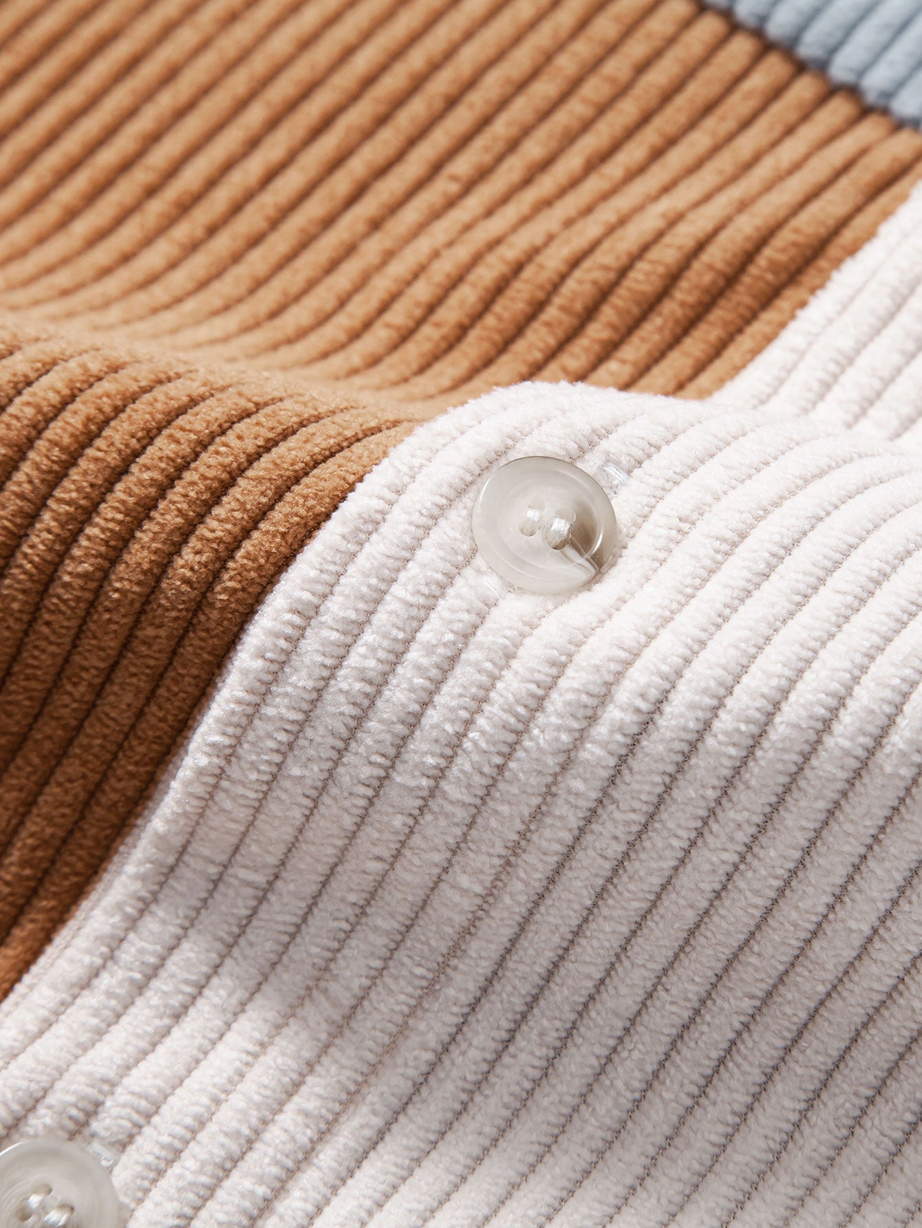 Camisa de pana con bloques de color