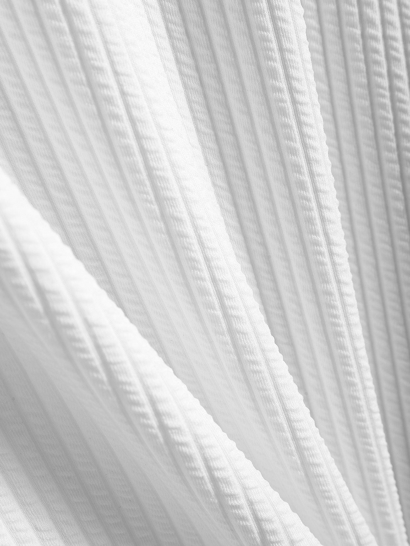 Polo de cuello cubano acanalado y pantalones rectos acanalados