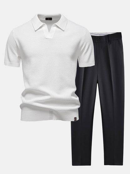 Polo de punto con textura de piña y cuello en V y pantalones cónicos de corte entallado