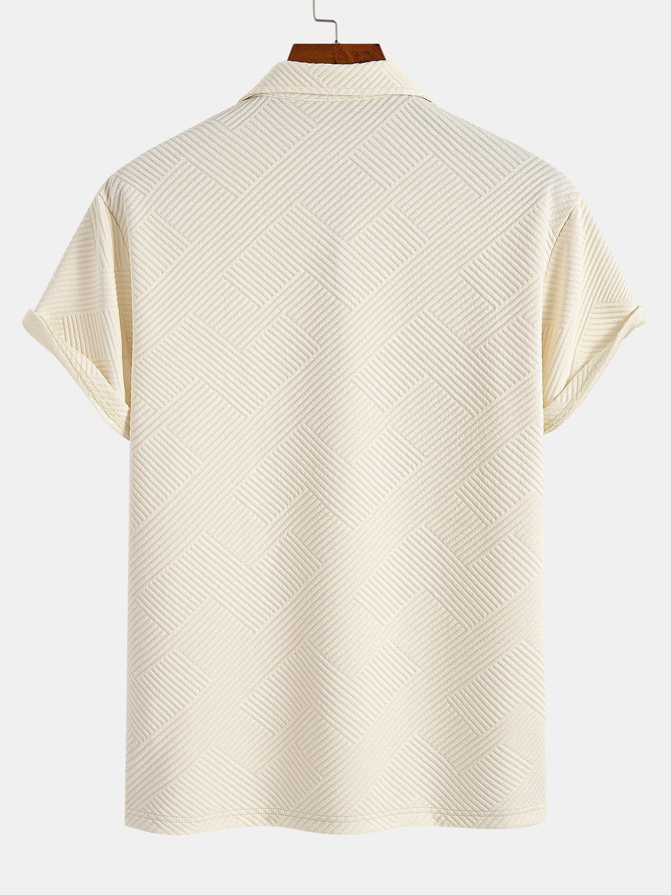 Polo y pantalones cortos con cremallera y estampado de jacquard a rayas