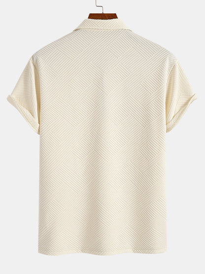 Polo y pantalones cortos con cremallera y estampado de jacquard a rayas